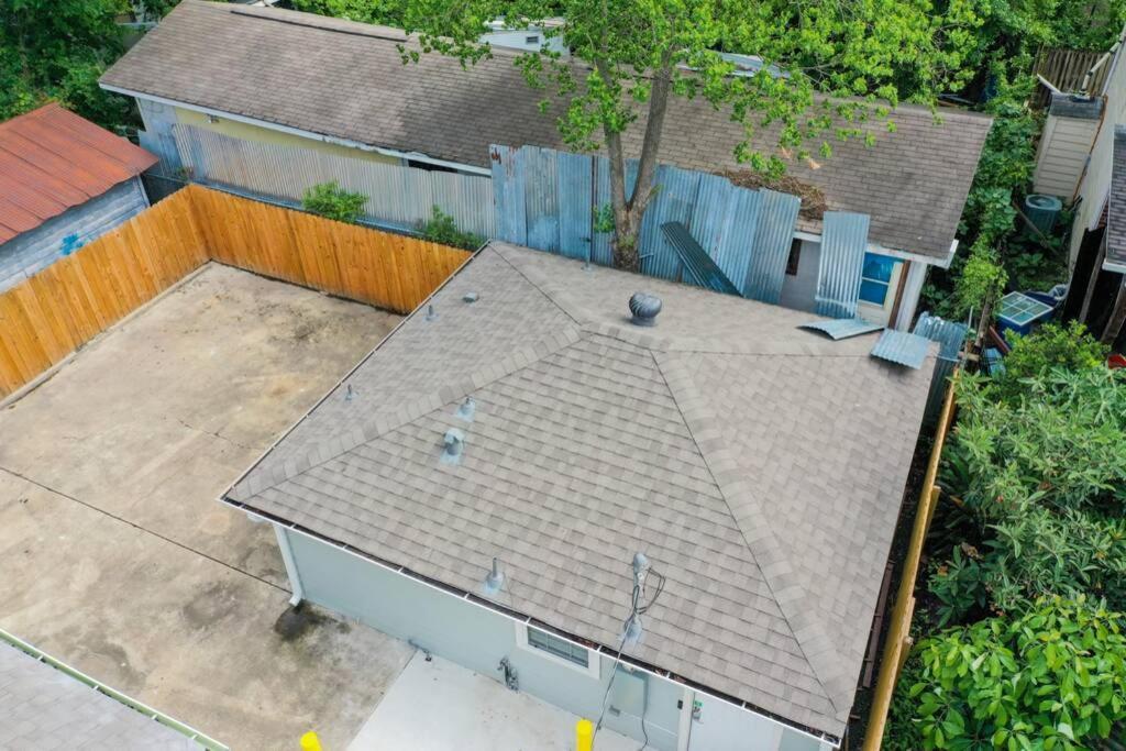 Cosmic Studio At North Downtown Villa Houston Exterior foto